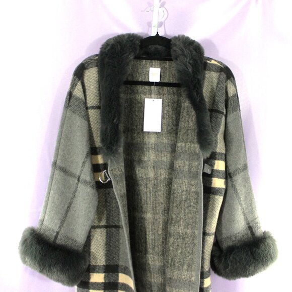 Northern Angel Faux Fur Plaid Coat Gray Black Wrap Jacket NWT - Picture 2 of 6